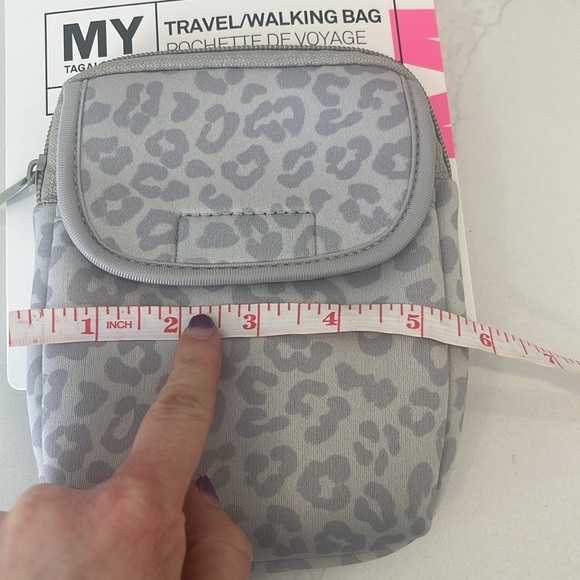 🤩HOST PICK🤩 NWT belt bag / Fanny pack - Picture 6 of 7